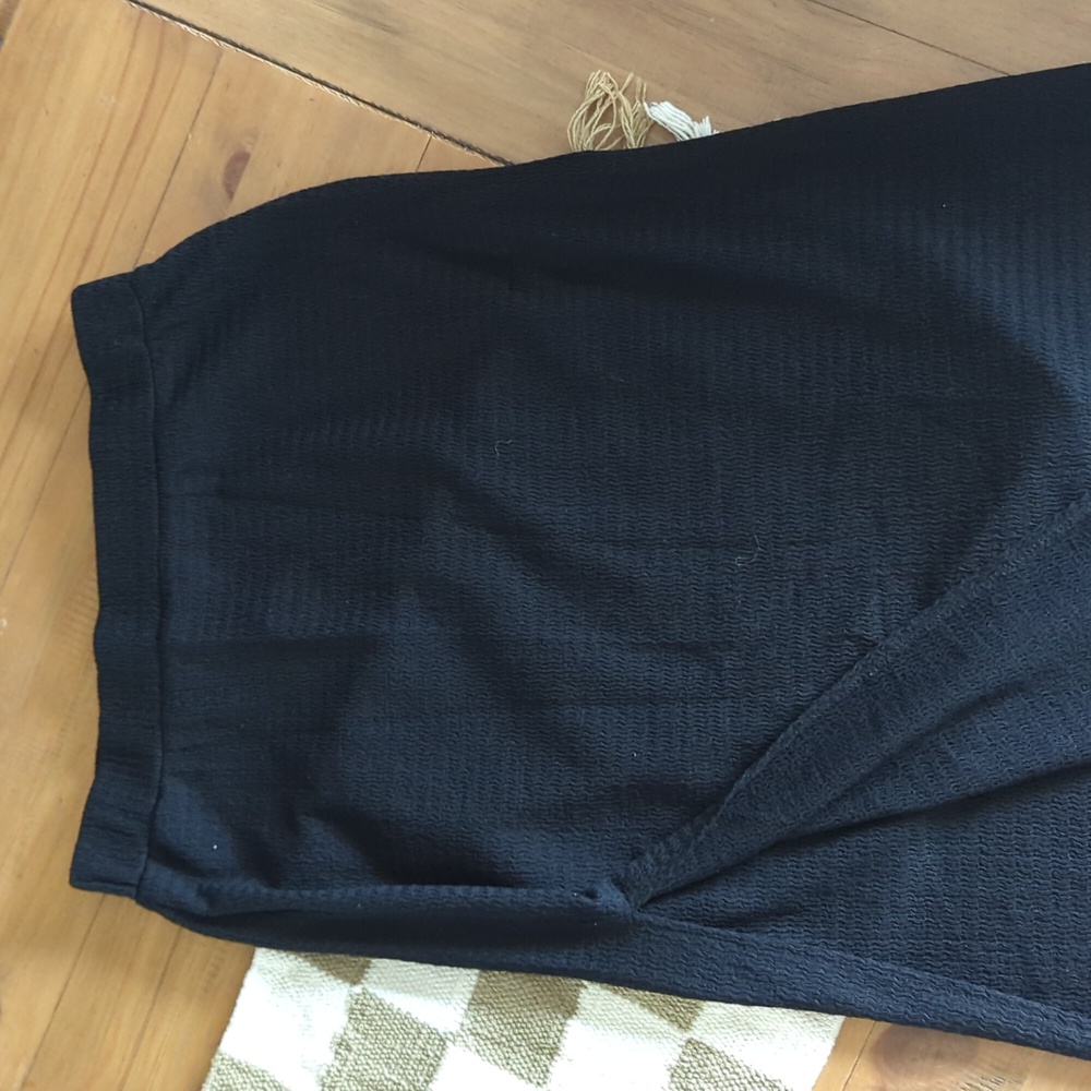 Black Shein Skirt - Picture 6 of 9